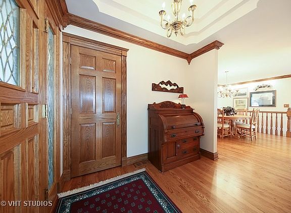 4th image of 1118 Wheaton Oaks Dr