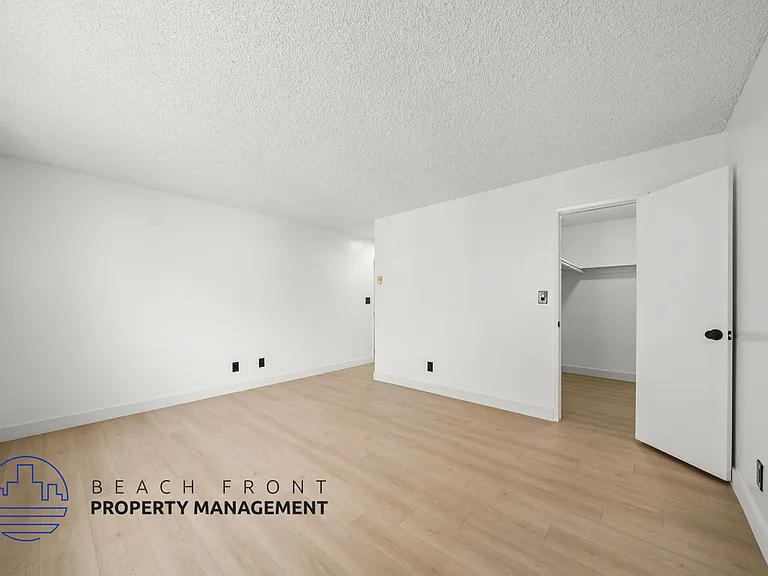 925 N. Inglewood Ave. — Photo 11