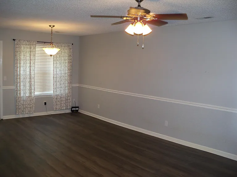 1224 Lenny Ln — Photo 10