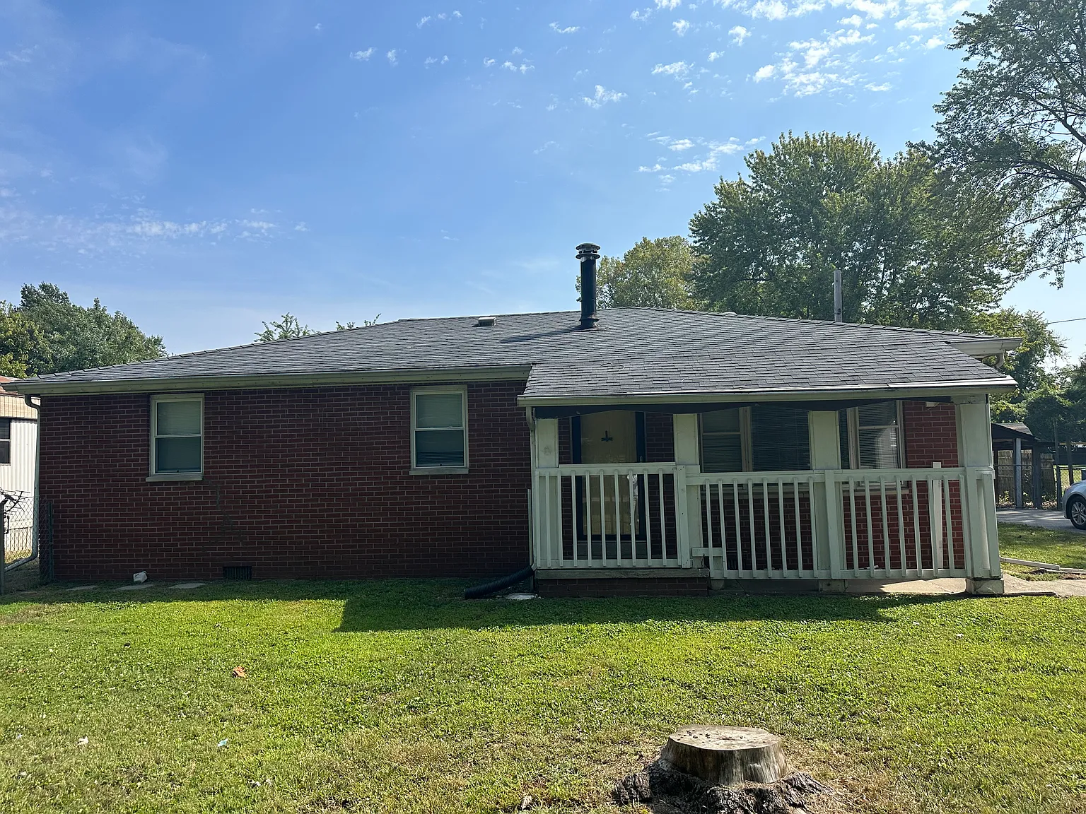 3 bed, 1600 sqft, $1,250 — Photo 2