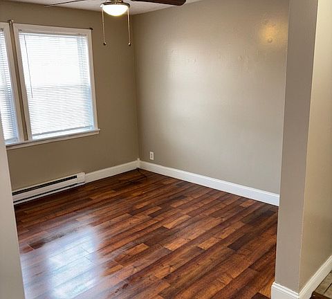 2nd image of 2 Orchard St #1
