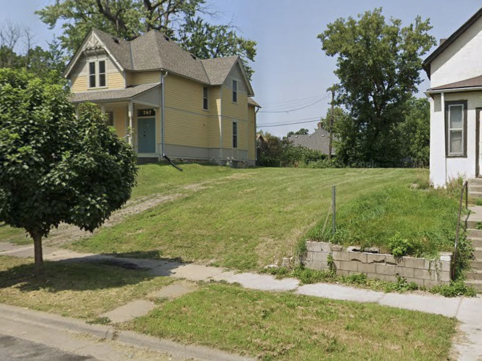 1st image of 771 4th St E