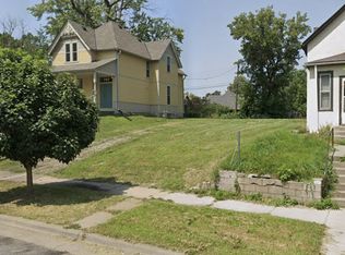 771 4th St E, Saint Paul, MN 55106