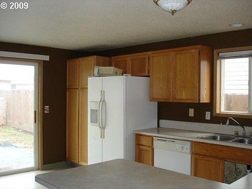 4th image of 15806 NE 85th St