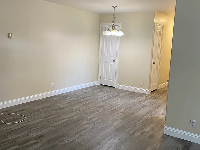 2607 Anchor Ave — Photo 2