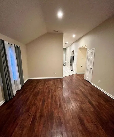 11714 Elizabeth Ct — Photo 9