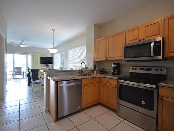 3rd image of 7055 Harbor Village Dr