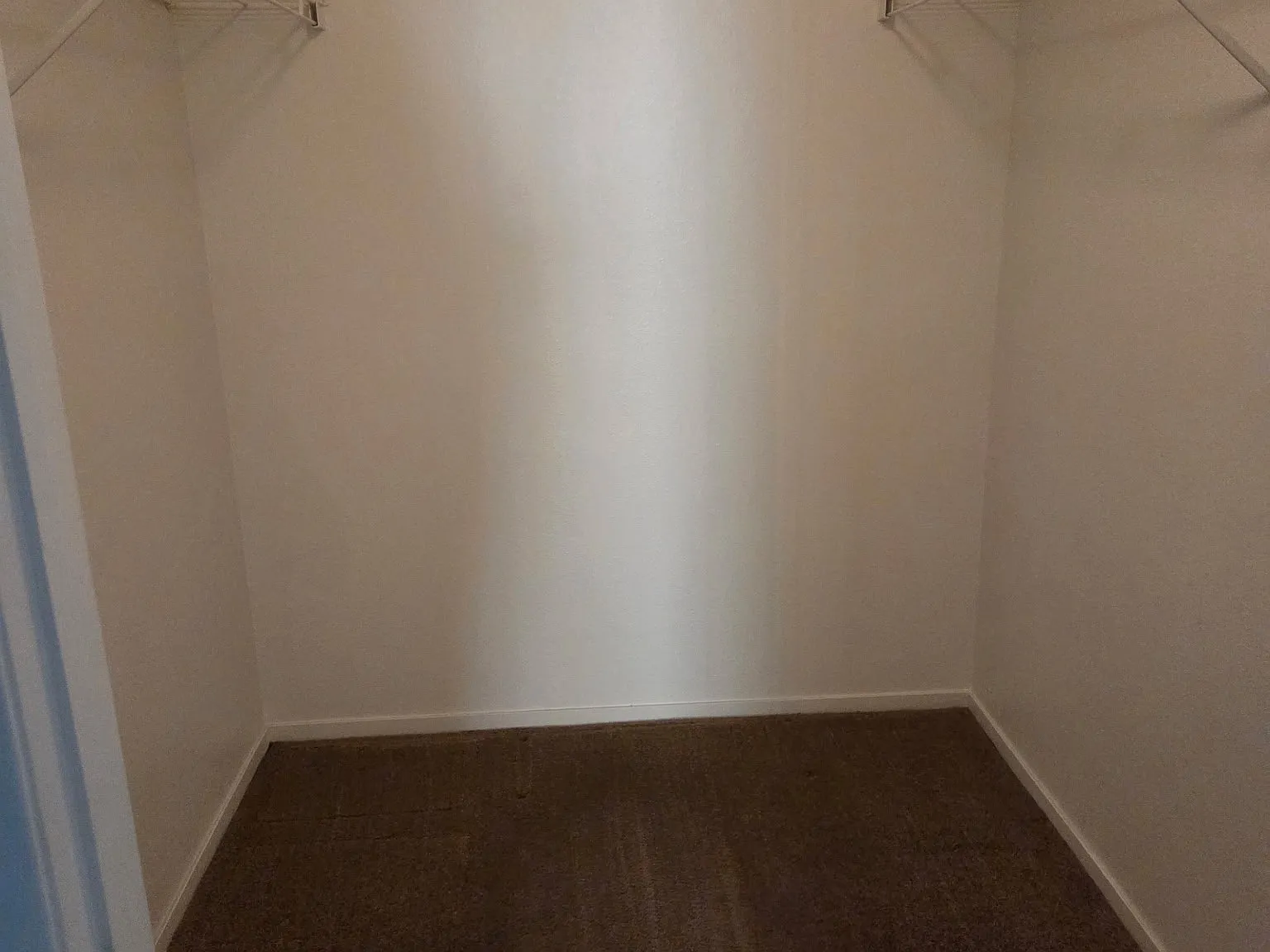 2 bed, 1029 sqft, $1,199 — Photo 3