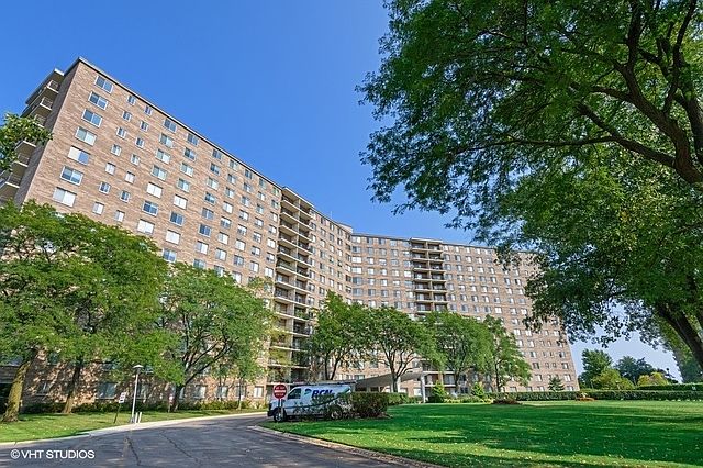 1st image of 7141 N Kedzie Ave APT 113