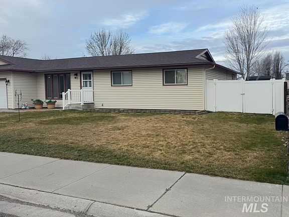 4th image of 1145 Utah St