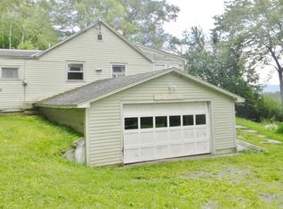1264 E Hill Rd, Andover, VT 05143