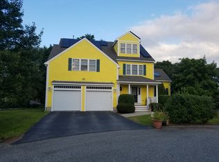 6 Farmer Cir, Arlington, MA 02474