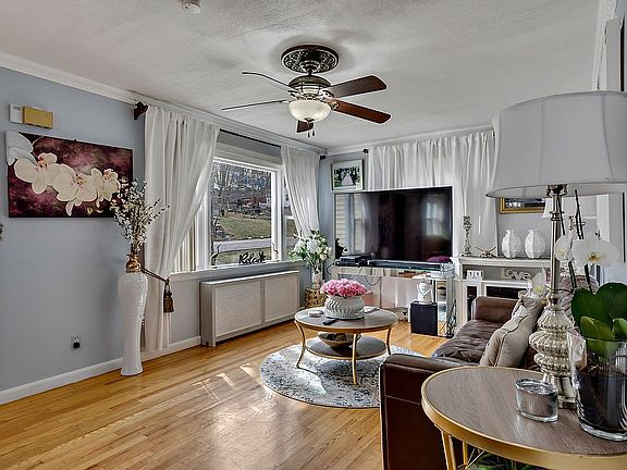 5th image of 16 Highland Dr