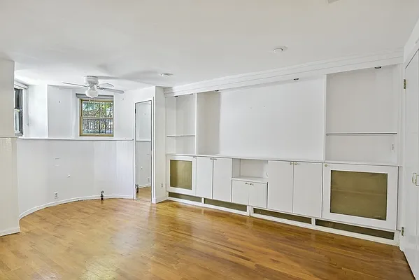 Rented by Compass | media 17