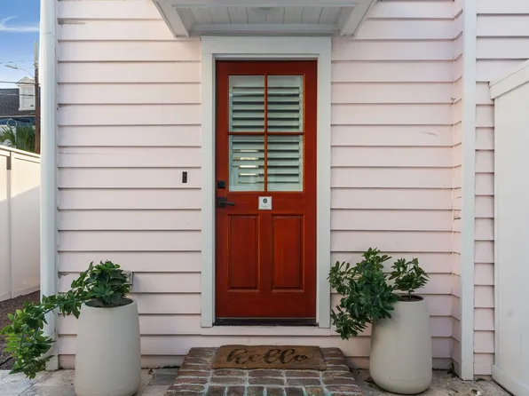 2 President Pl #B, Charleston, SC 29403