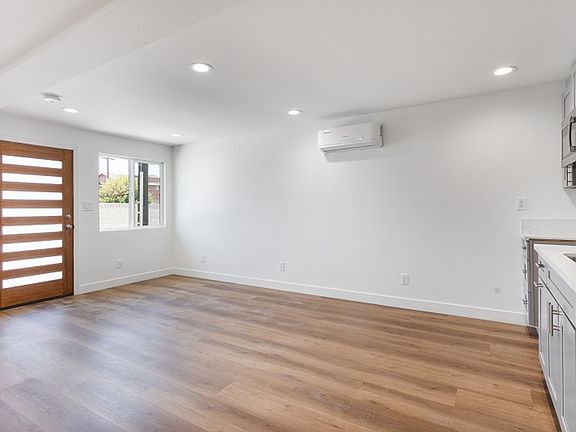 5th image of 5656 Cerritos Ave #5660-1/2
