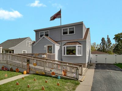 17915 Escanaba Ave, Lansing, IL, 60438