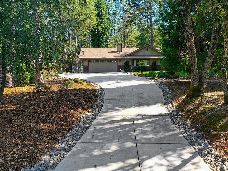 1st image of 19204 Connie Dr
