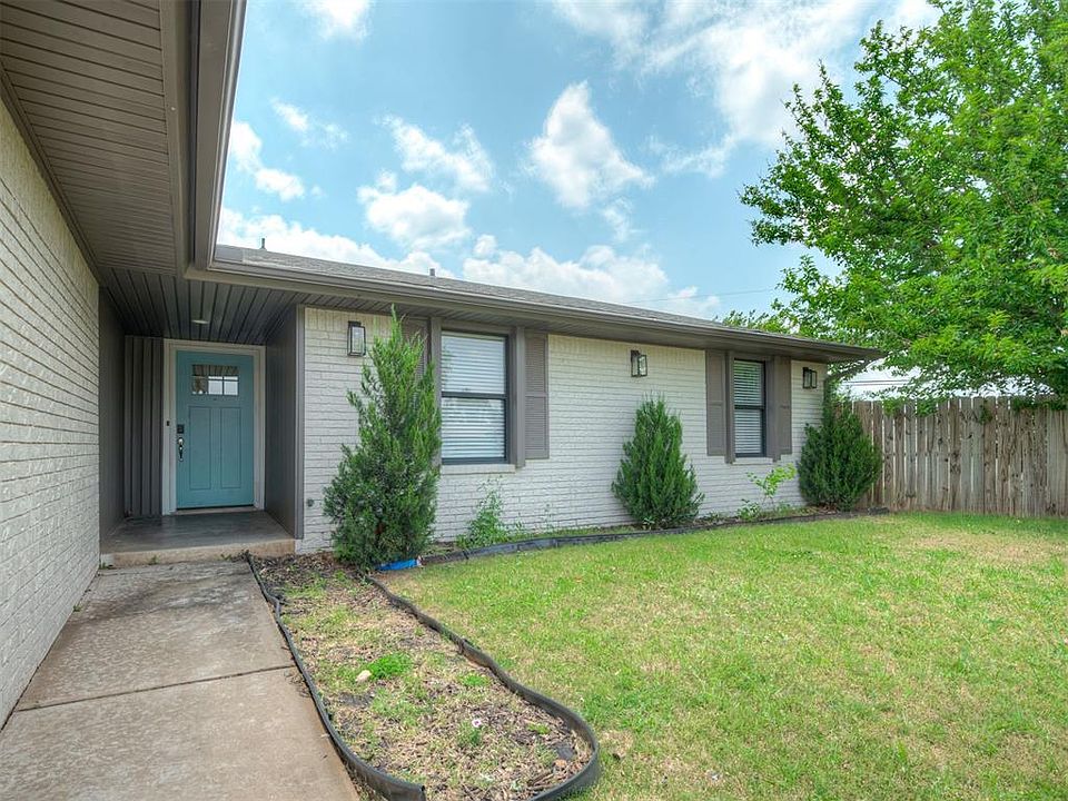 1st image of 1716 Erin Pl