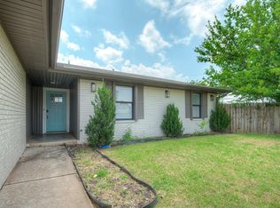 1716 Erin Pl, Village, OK 73120