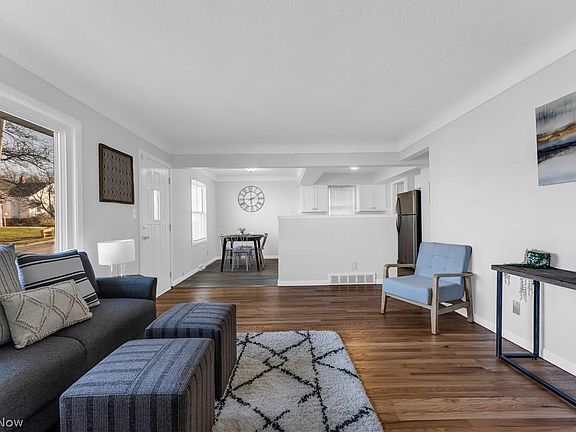 5th image of 5214 E 115th St