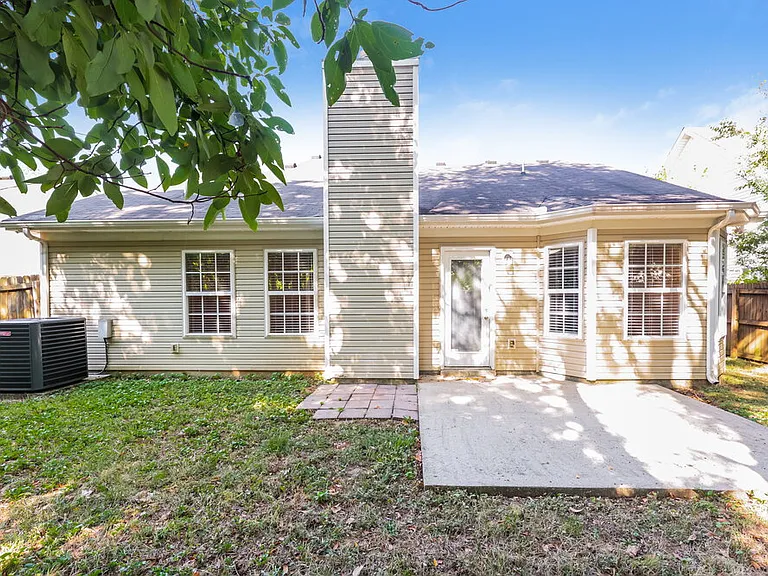 816 Pantera Dr — Photo 17