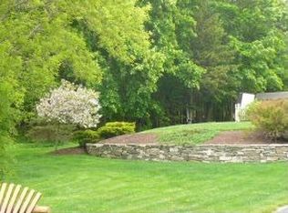 114 Patterson Ln, Newington, NH 03801