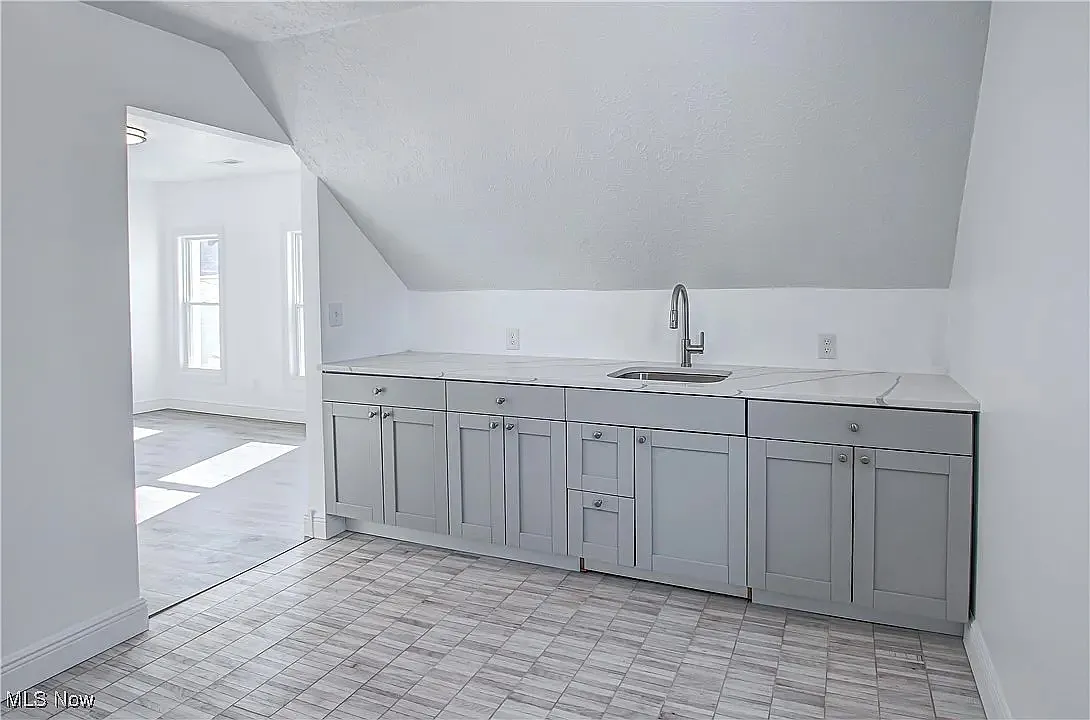 2 bed, $1,295 — Photo 4