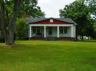 223 Railroad St S, Mc Ewen, TN 37101