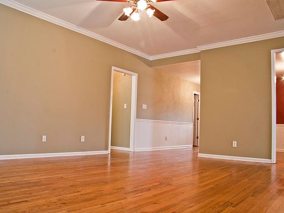 5th image of 2306 Fleer Cir
