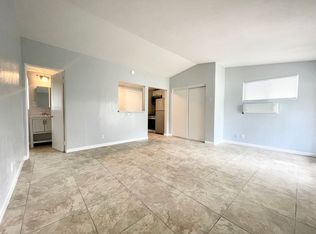 511 E Chuckwalla Rd #5, Palm Springs, CA 92262