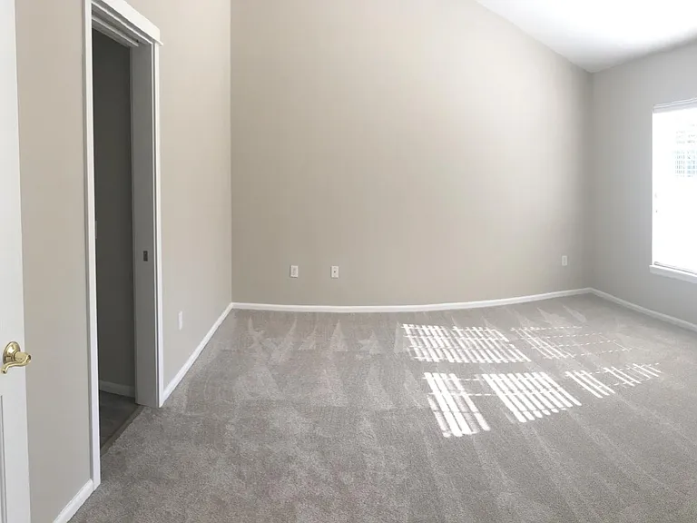 8805 123rd Ln NE — Photo 7
