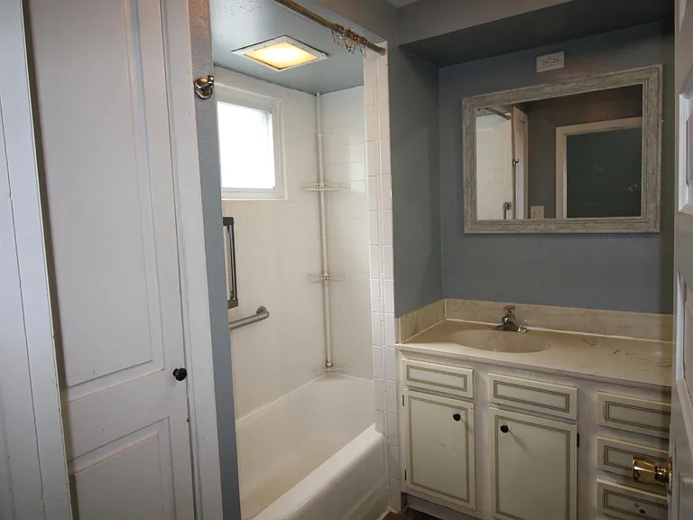 960 Dayton St SW #1 — Photo 21