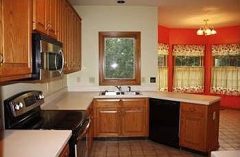 4th image of 4542 Carrington Way