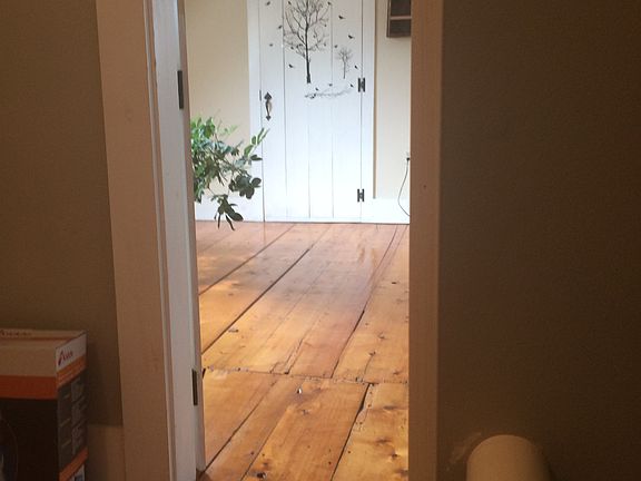 Entrance to master bedroom