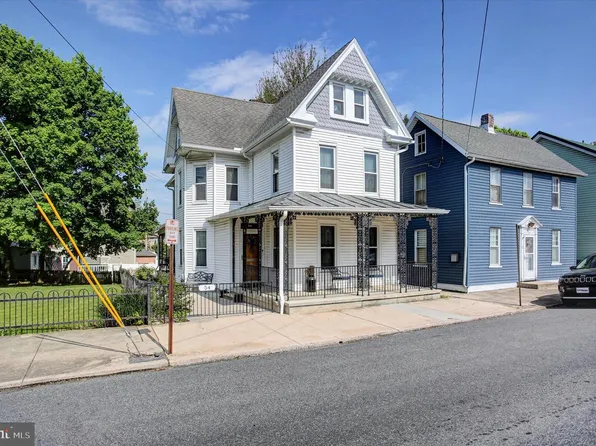 54 Clayton Ave, Waynesboro, PA 17268
