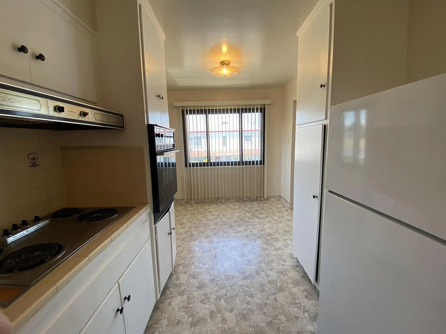 796 Masson Ave — Photo 1