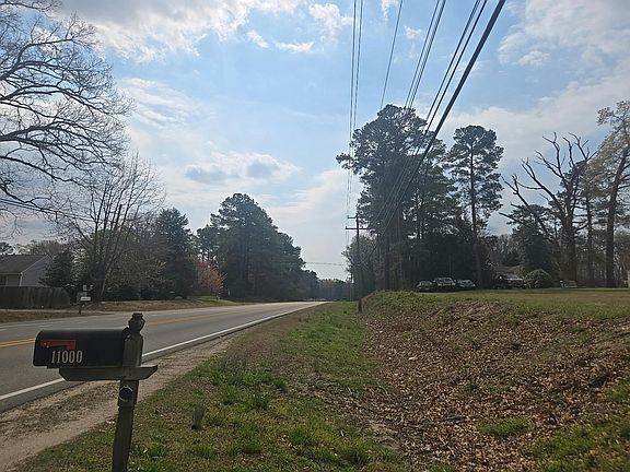 5th image of 11000 Chester Rd