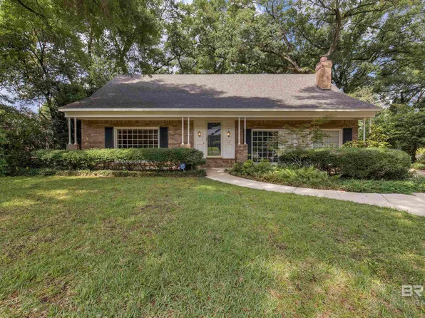 52 Hawthorne Pl N, Mobile, AL 36608