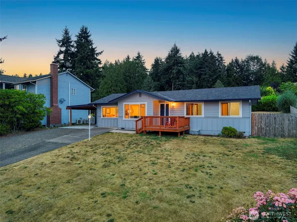 18610 10th Ave NE, Poulsbo, WA 98370