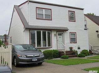 4908 168th St, Fresh Meadows, NY 11365