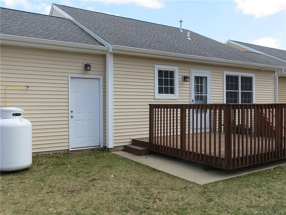 4 Grove St Moodus CT Zillow