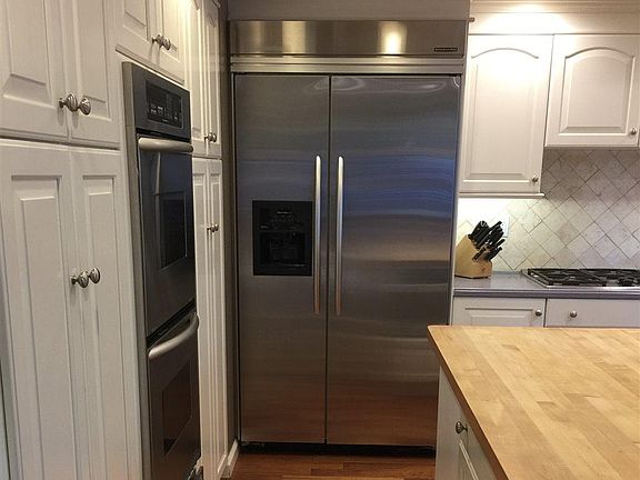 4th image of 135 Chadbourne Dr