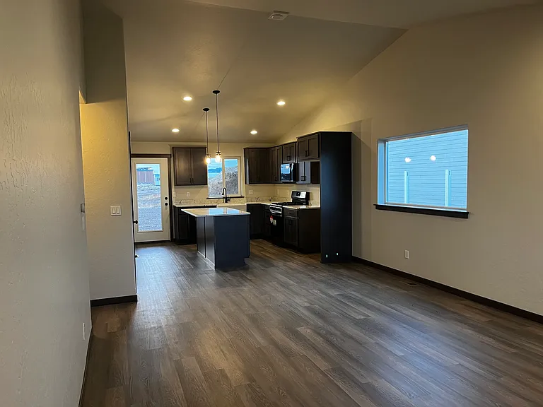 12687 N Farley Way — Photo 2
