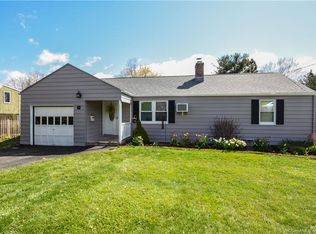 1 Barry Pl, Rocky Hill, CT 06067