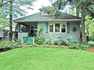 897 N Spruce St, Winnetka, IL 60093