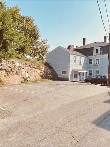 144 Cabot St #3 Photo 1