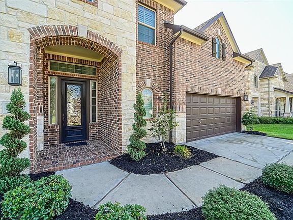 5th image of 1625 Itzia Ct