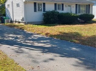 3372 W Shore Rd, Warwick, RI 02886