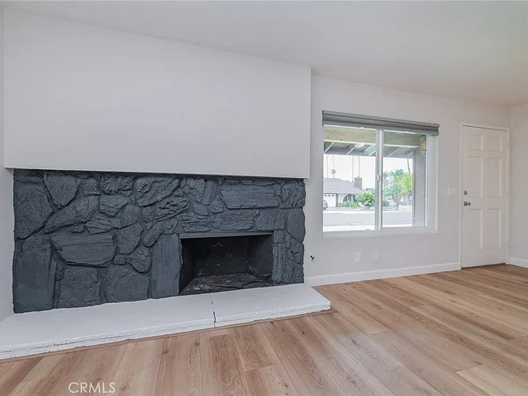 16752 Leafwood Cir — Photo 8